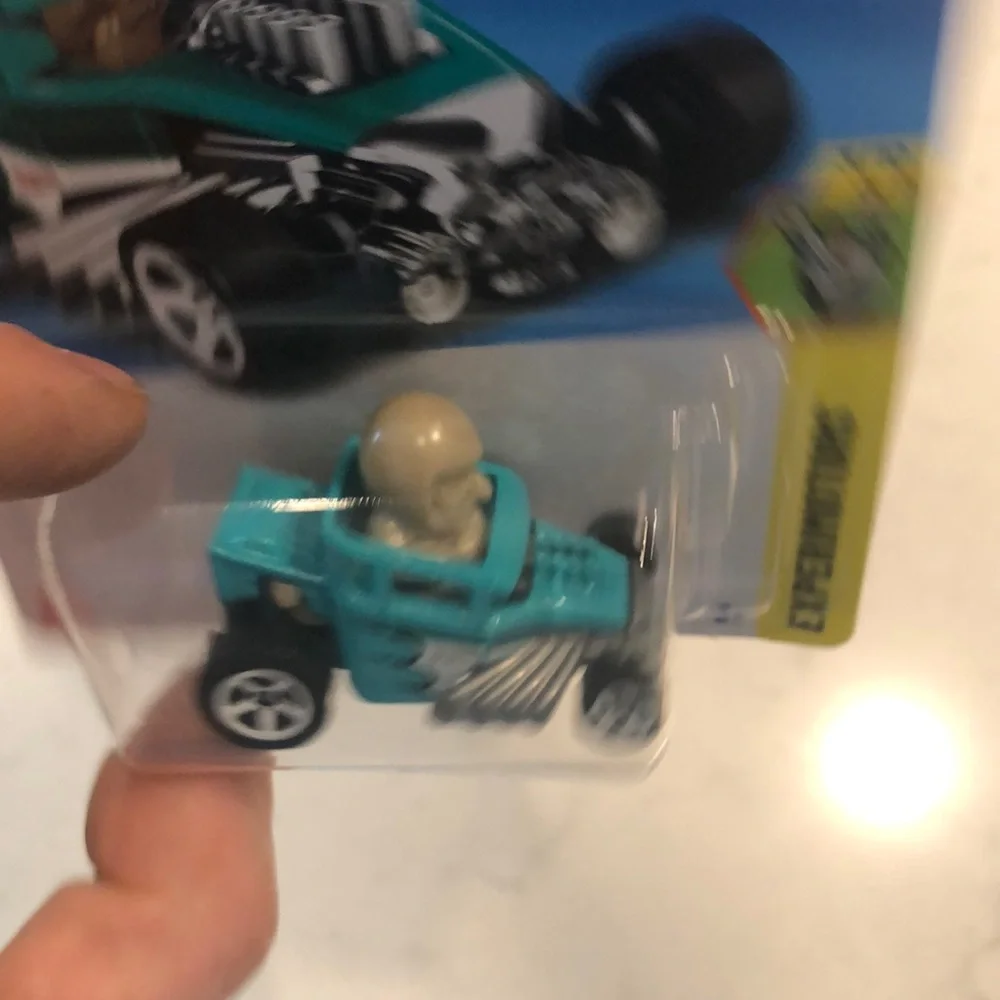 Skull Shaker
